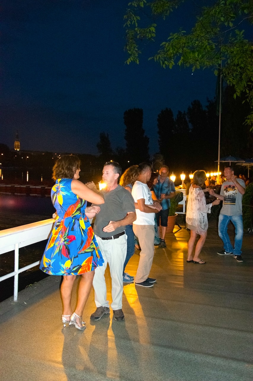 Salsa-Abend im NeuerWirt an der Alten Donau